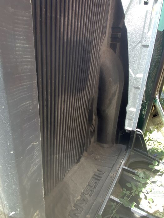 Duas caixas metalicas nissan navara