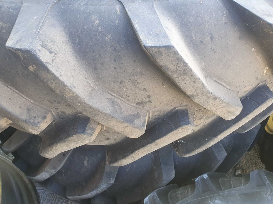 Kola blizniacze 18,4R38 ,460-85R38