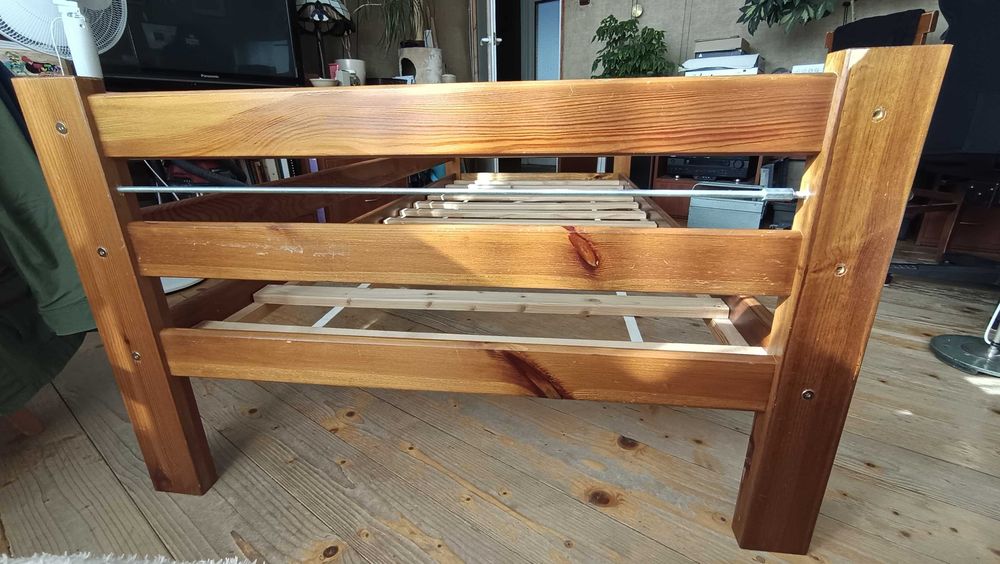 Łóżko drewniane do materaca 90x200cm