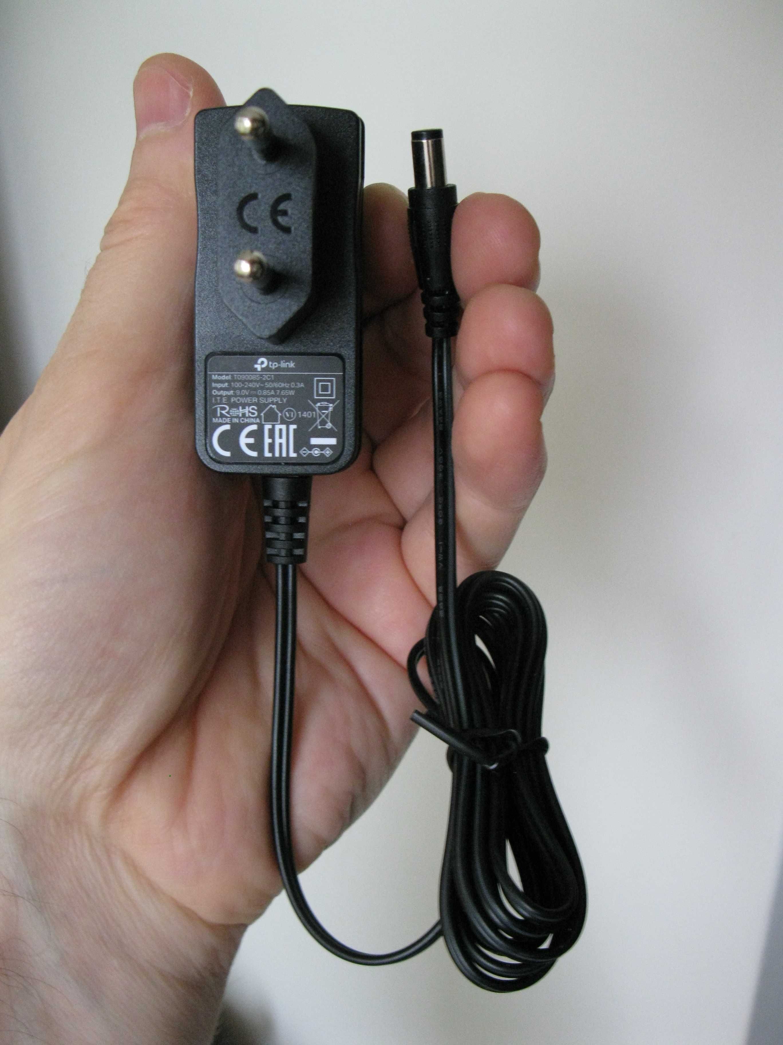 Новый Блок питания 9 Вольт 0.85 Ампер адаптер роутера TP-Link