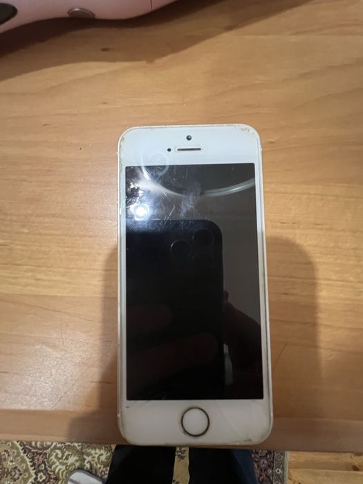 Iphone SE 64gb старого покоління, можна на запачастини, торг