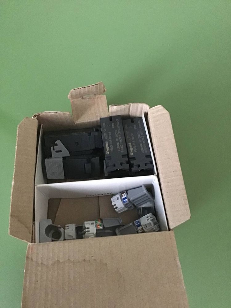 Конектор Legrand LCS RJ45 CAT 5е UTP Keystone (6 шт.в уп)