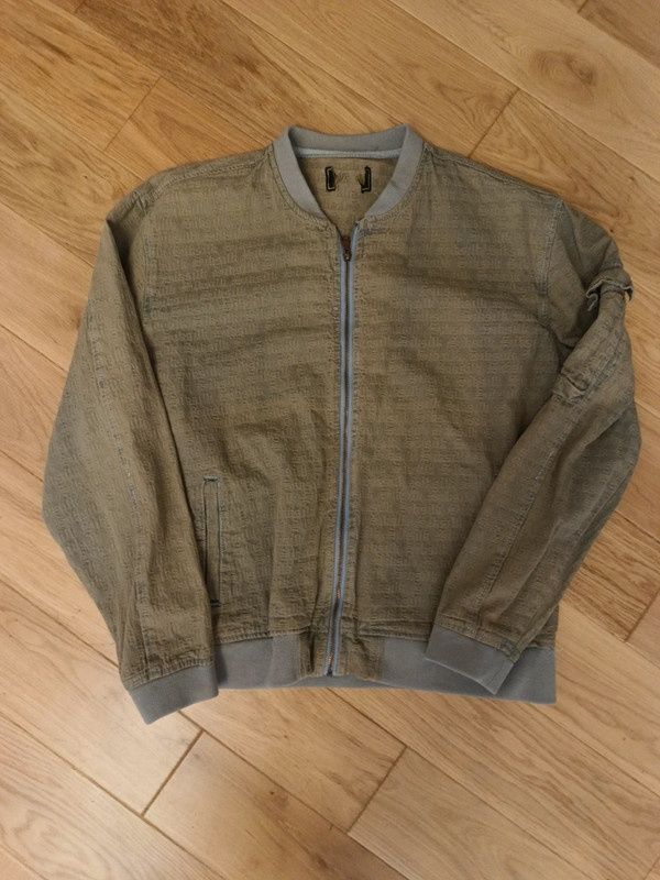 Męska kurtka SIKSILK. Rozmiar M.