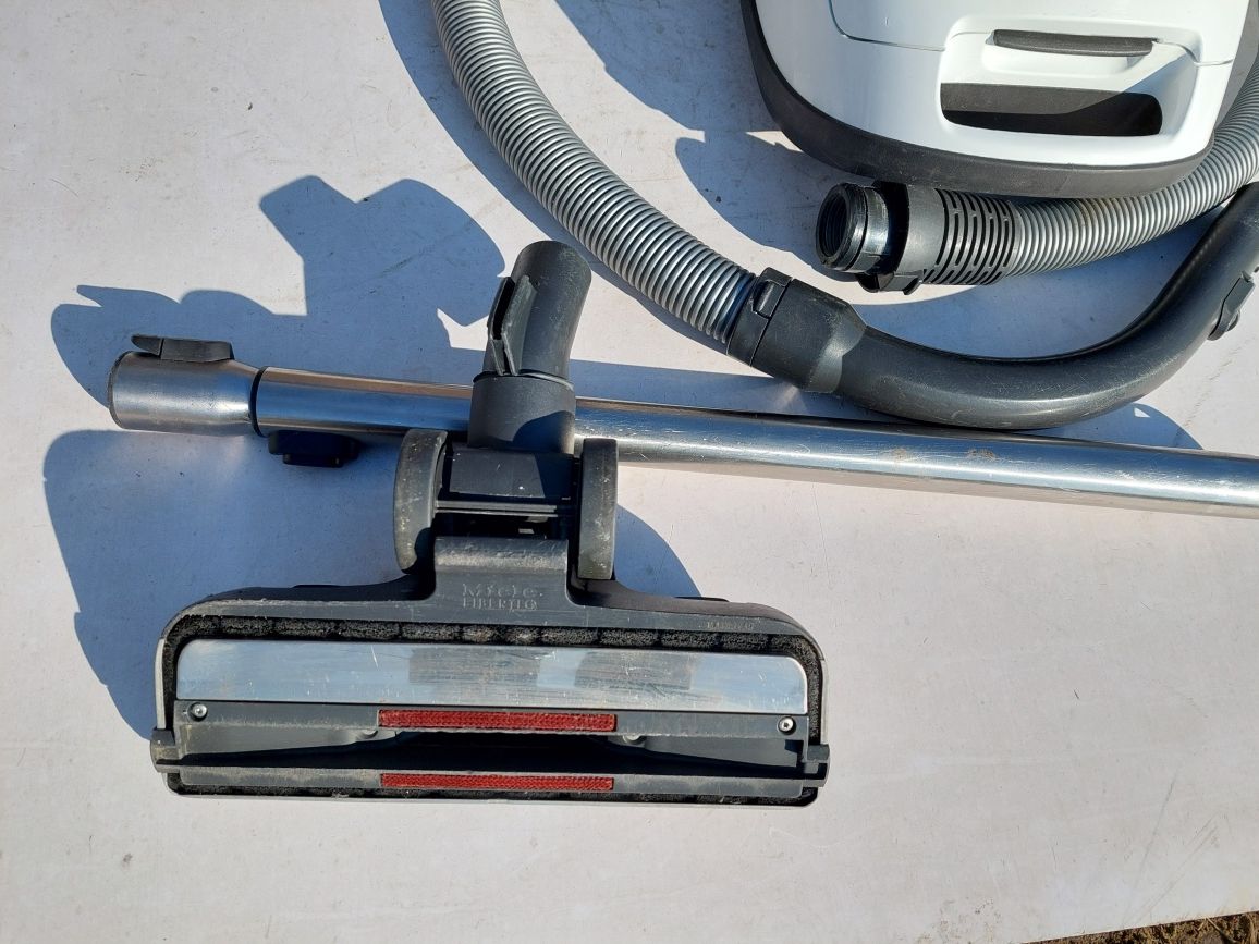 Odkurzacz miele s8340