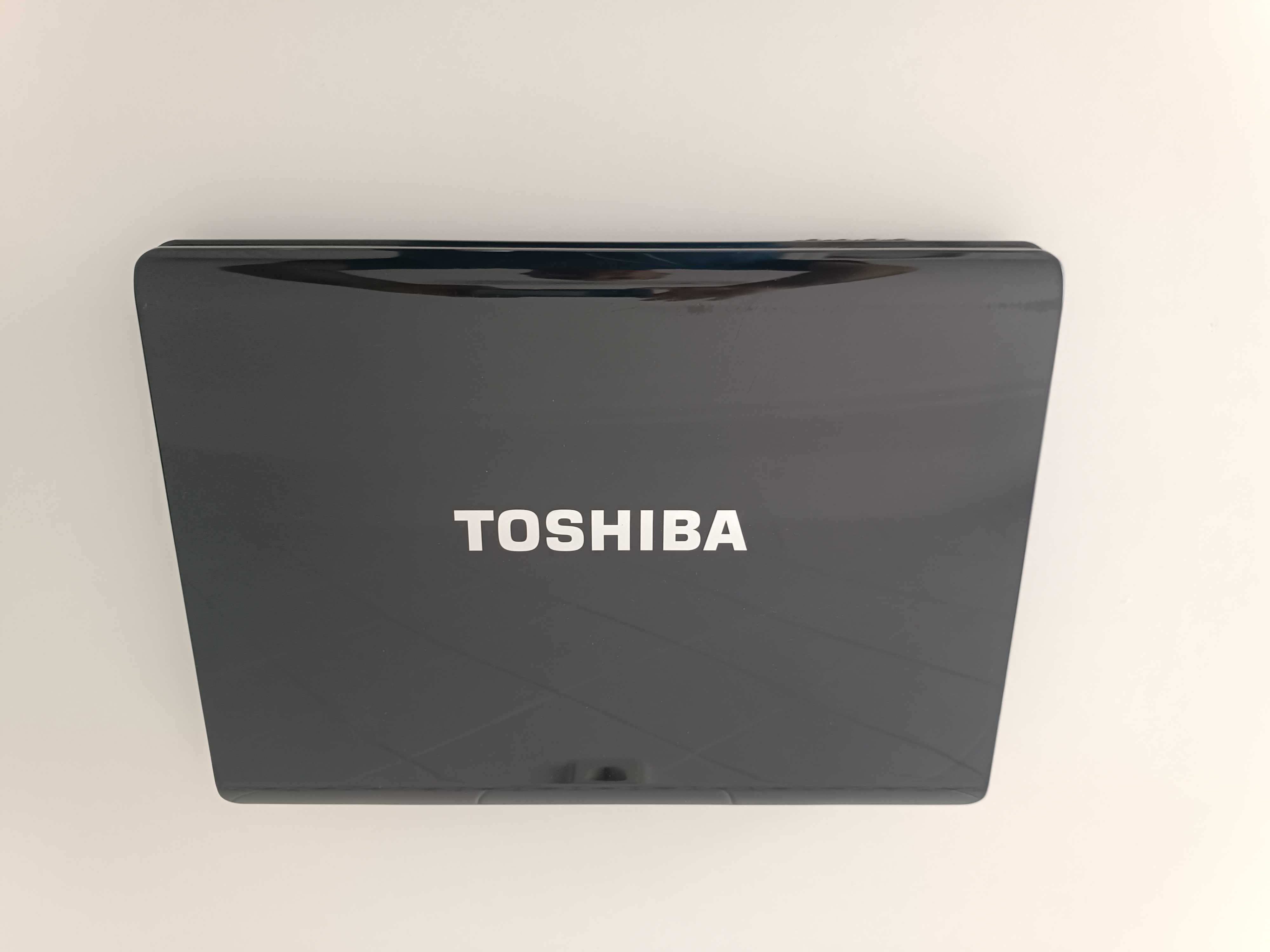 Portátil Toshiba - Satellite P200-1ES