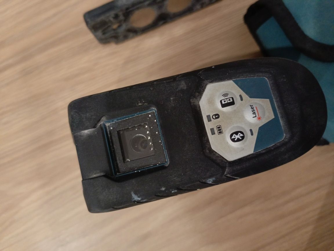 Laser krzyżowy Bosch GCL 2-50 C Professional liniowy poziomica
