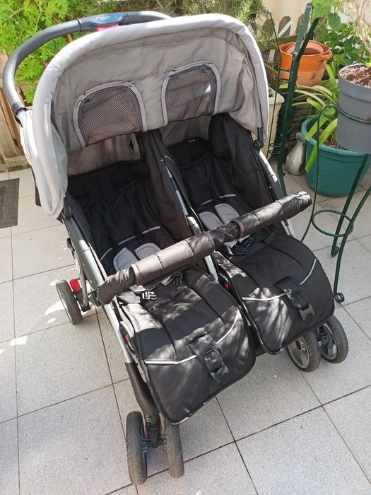 Carrinho de Passeio Duplo - Gêmeos