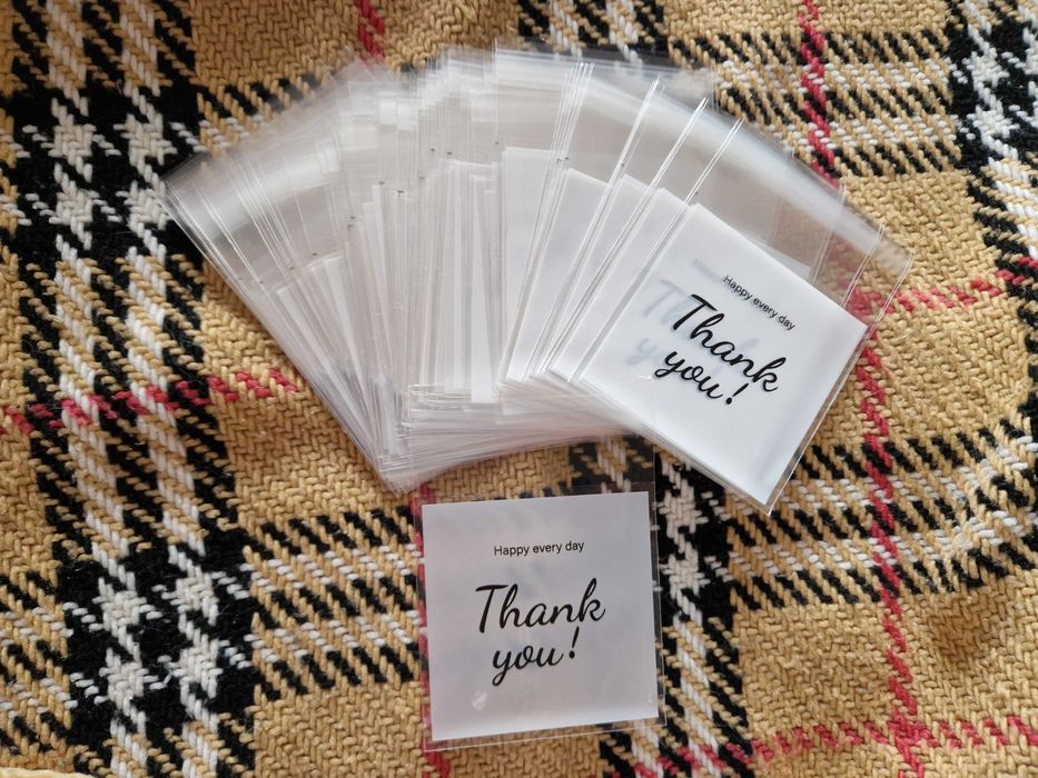 Acessórios presentes = Sacos + autocolantes x50pcs