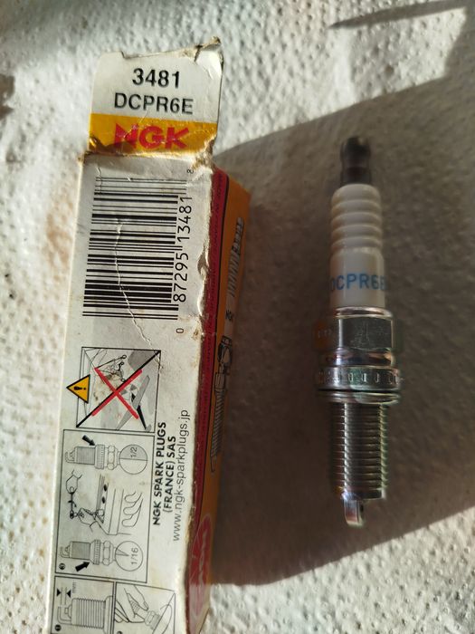 Vela NGK 3481 DCPR6E