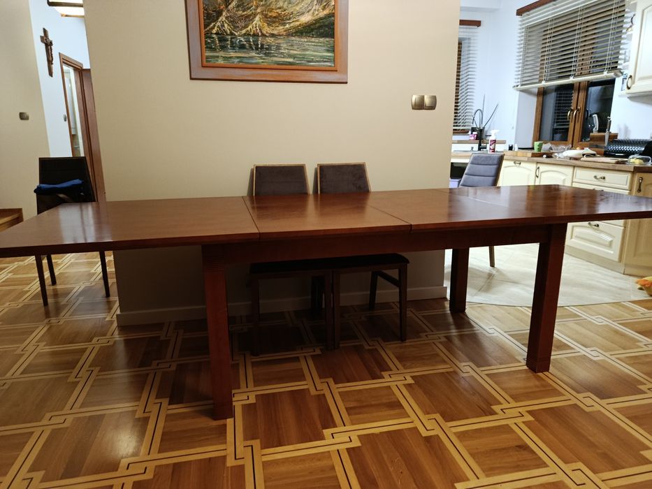 Stół pokojowy uzywany