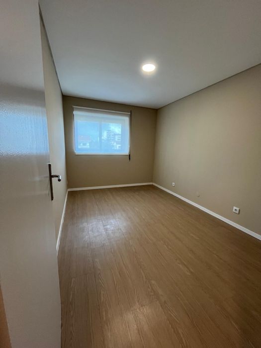 Aluga-se T3 com arrumos em Rio Tinto