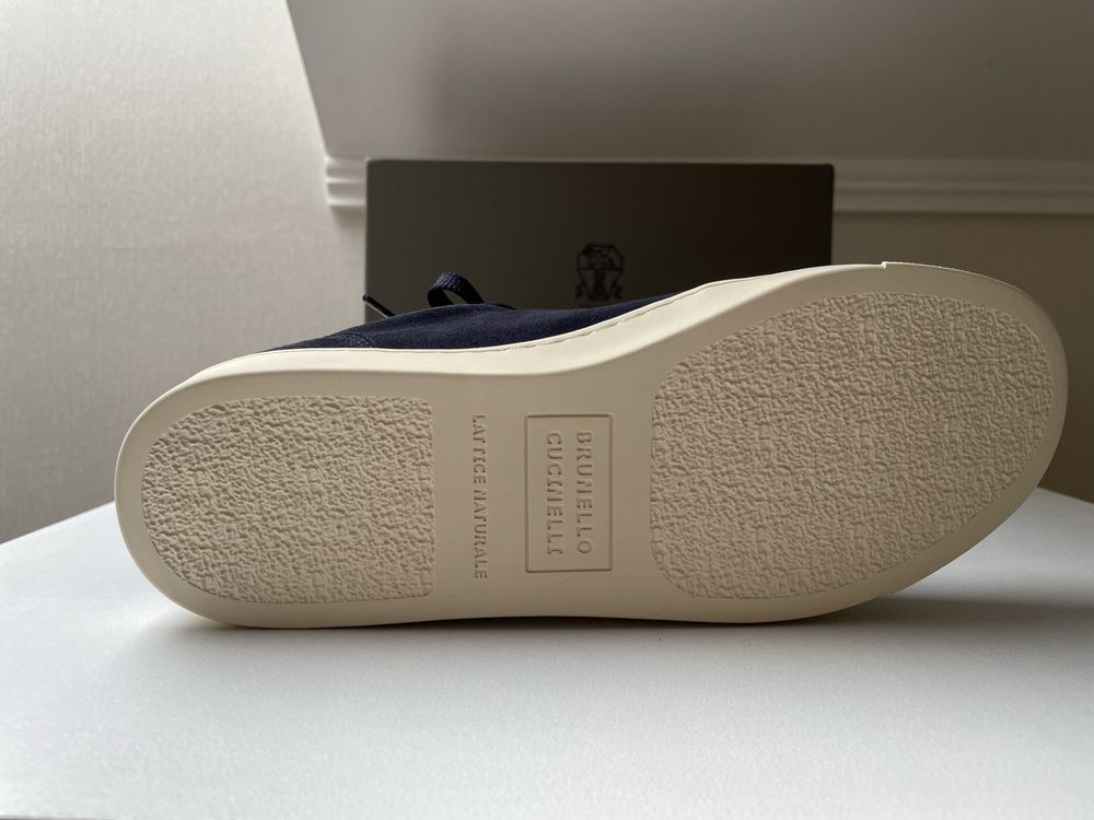 Brunello cucinelli old money преміальні кеди