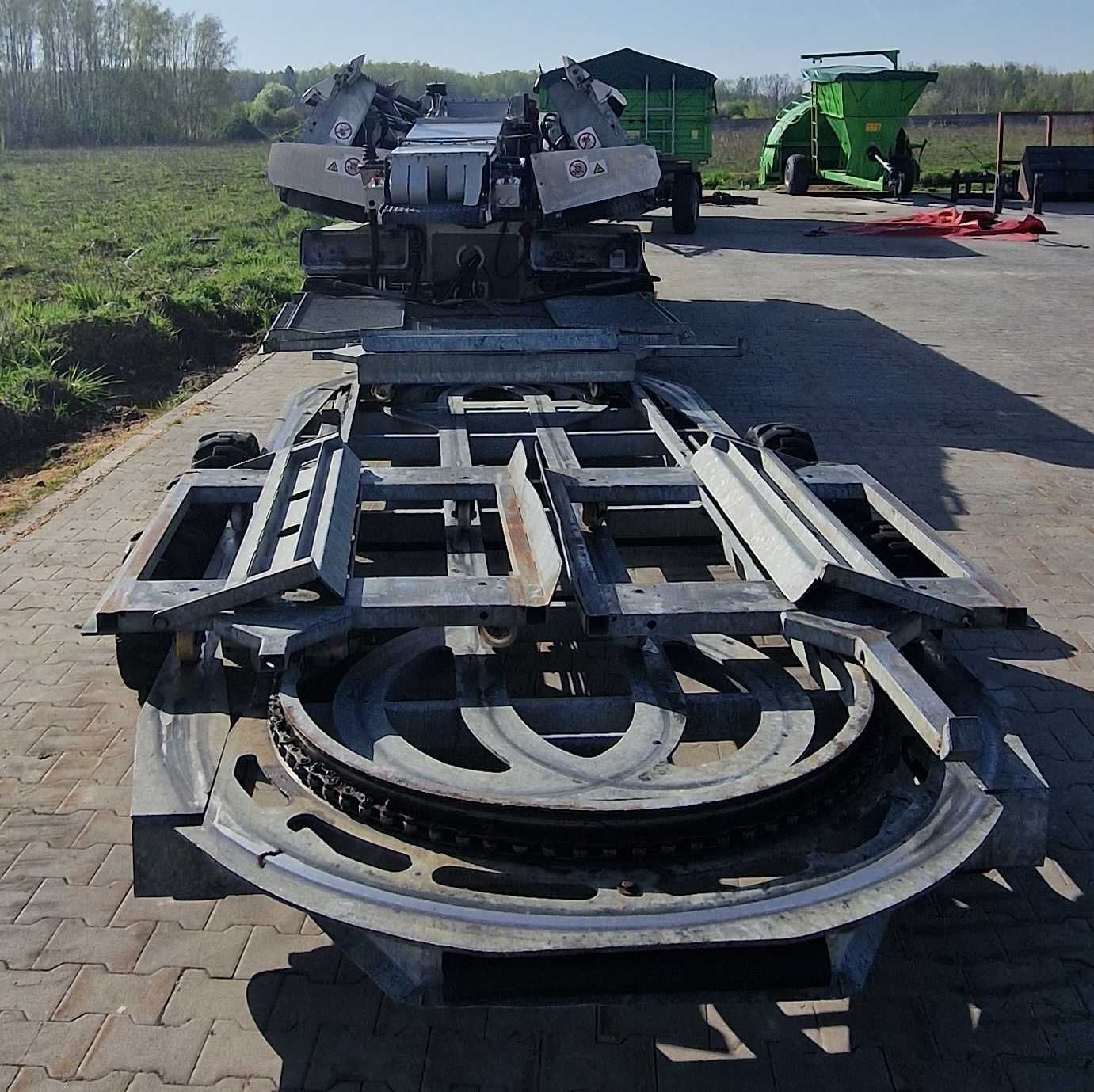 Kombajn do łapania kurczaków