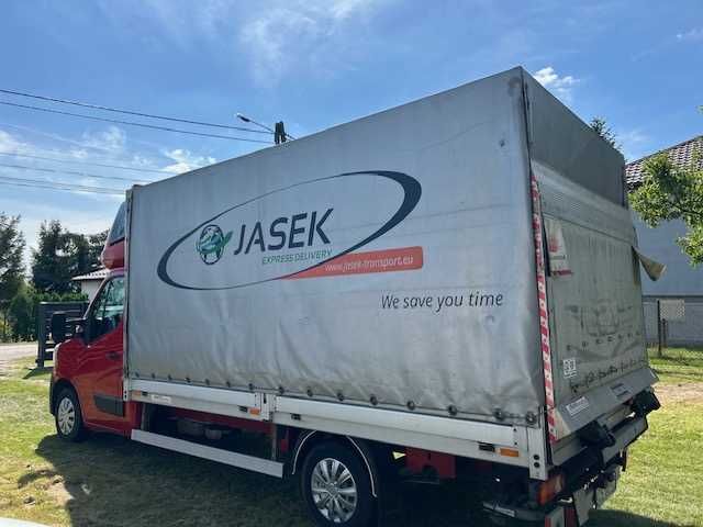 Wynajmę Renault Master plandeka 8EP z windą 750 kg na poduszkach