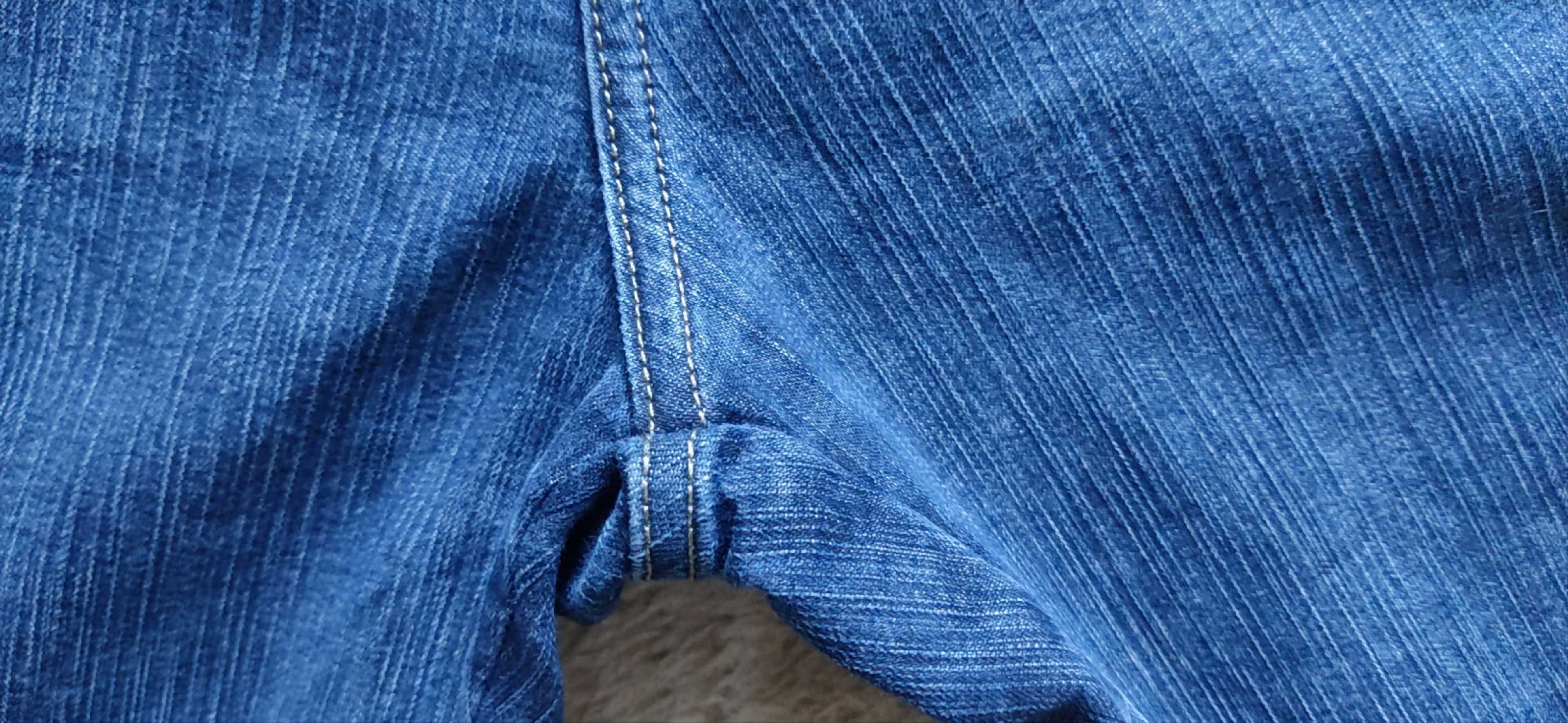 Продам мужские джинсы wrangler на не высокий рост.