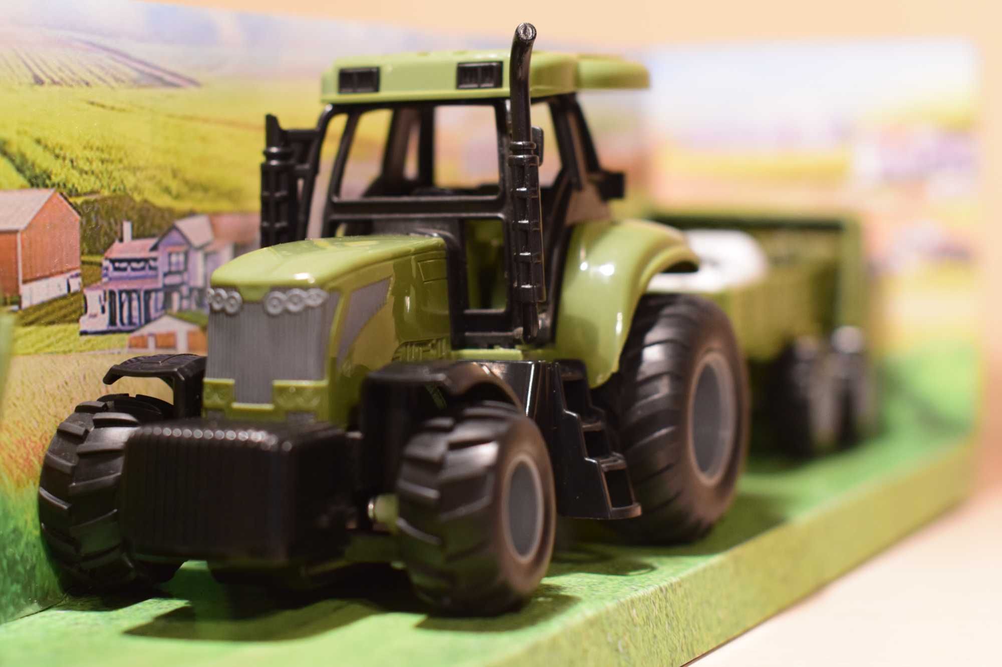 Traktor z przyczepą zdalnie sterowany R/C Farm Tractor 2,3