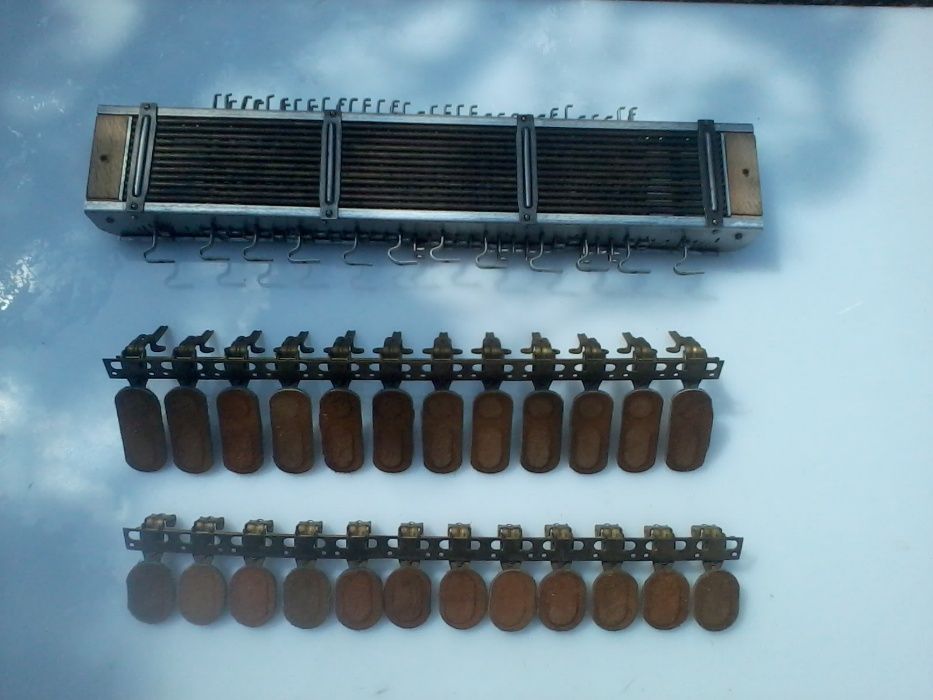 "Вельтмейстер" 3\4 акк-он(Германия)-басовый механизм и клапана,латунь!