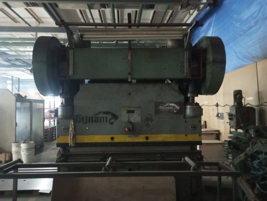 Продаємо листогиб б/в