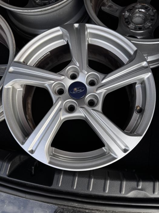 Felgi Ford Volvo 5x108 16 z czujnikami TPMS