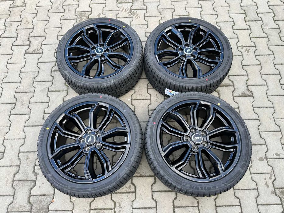 5x114,3 8,5j x 19" et50 Ford Mustang OE komplet zimowe NOWE OPONY TPMS