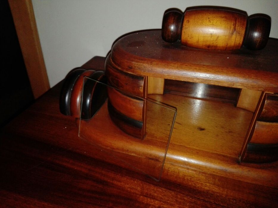 Caixa "art deco"