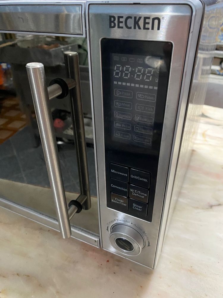 Becken Microondas forno convector 30L