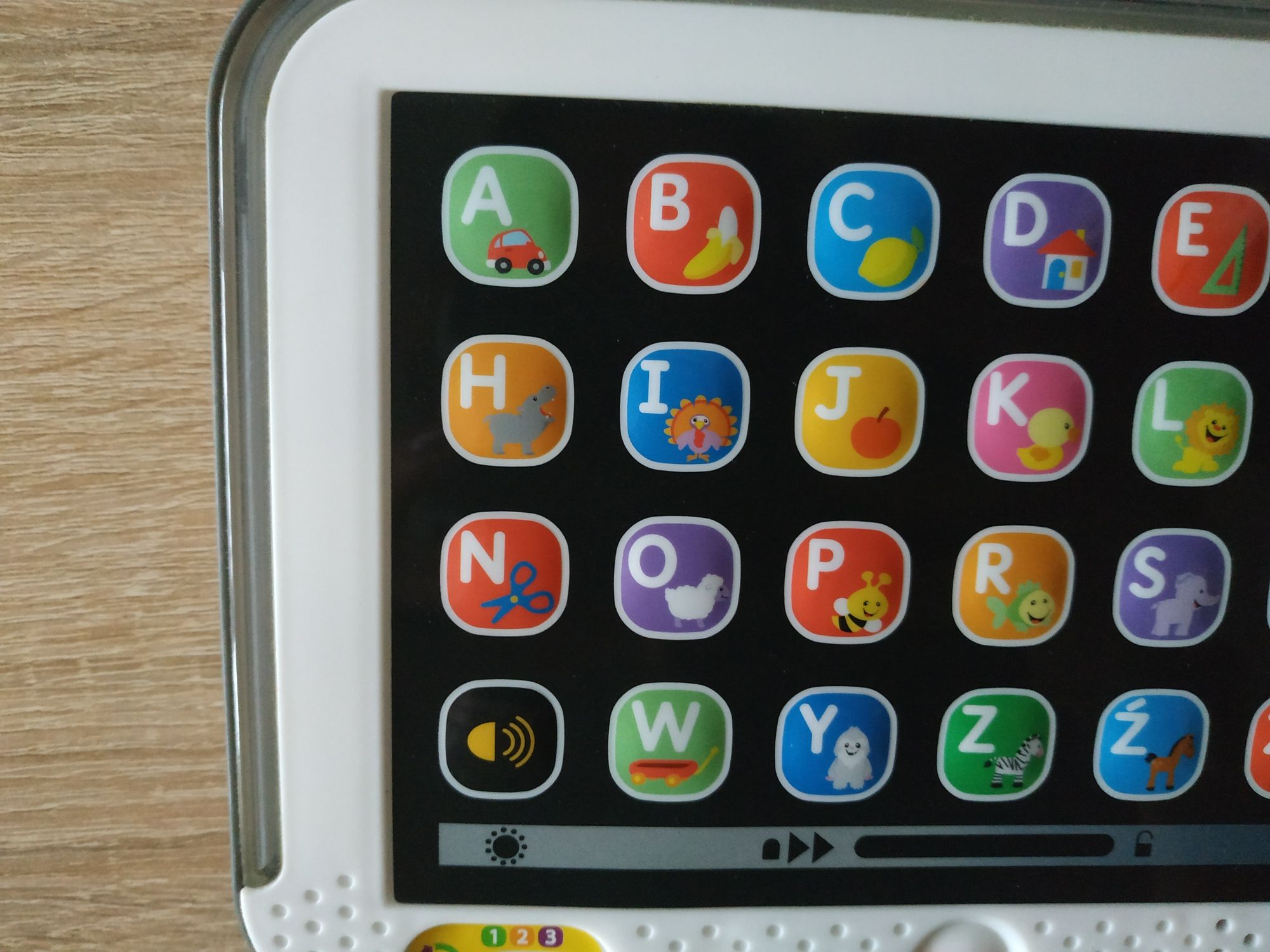 Tablet Fisher Price dla najmłodszych