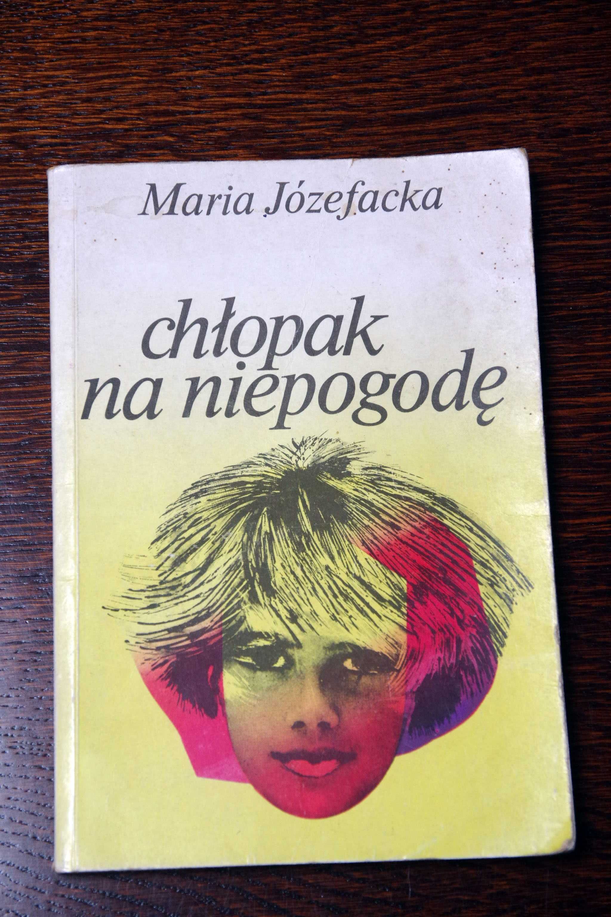 Chłopak na niepogodę