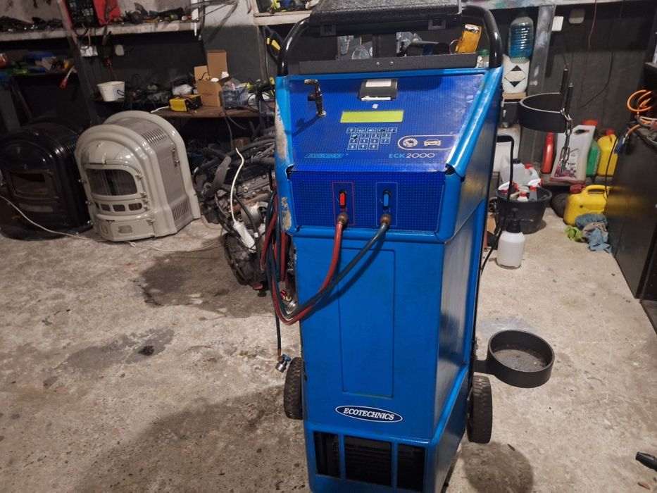 Stacja aobsługi klimatyzacji ecotechnick  eck 2000