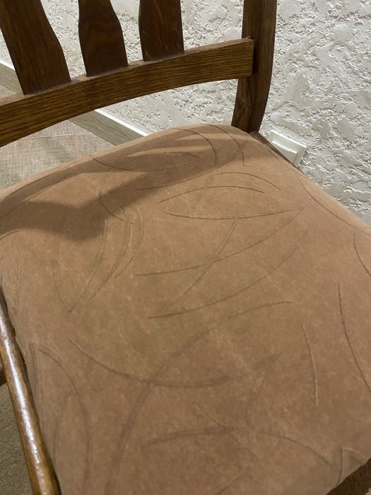 Стілець мʼякий б/у   Є 4шт