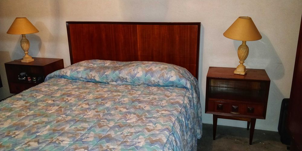 Quarto vintage Queen Anne completo - móveis nunca restaurados