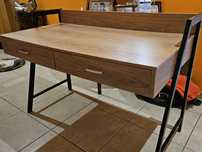 Secretaria em exelente estado 1,26x62