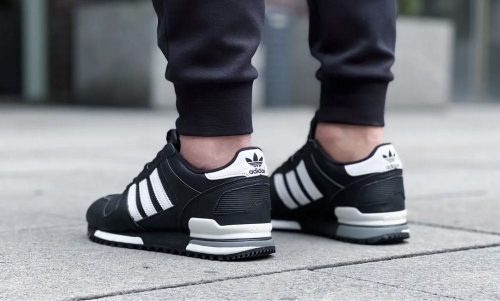 Оригінал Adidas ZX 700 G63499. Кросівки (25,5см, 27см))