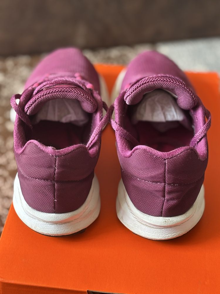 Кросівки Nike running жіночі (38,5р.)