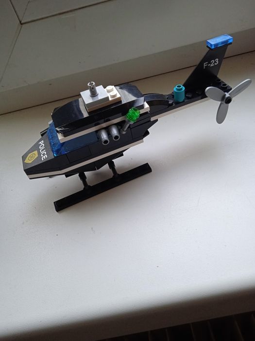 Лего вертолет полиция