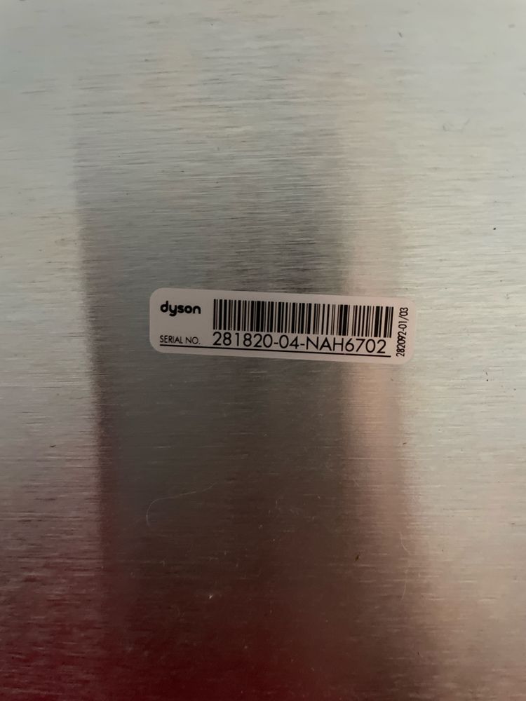Dyson stacja ładujaca