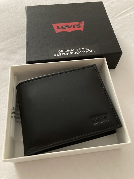 Męski, skórzany, klasyczny, czarny portfel Levi’s w oryginalnym pudełk