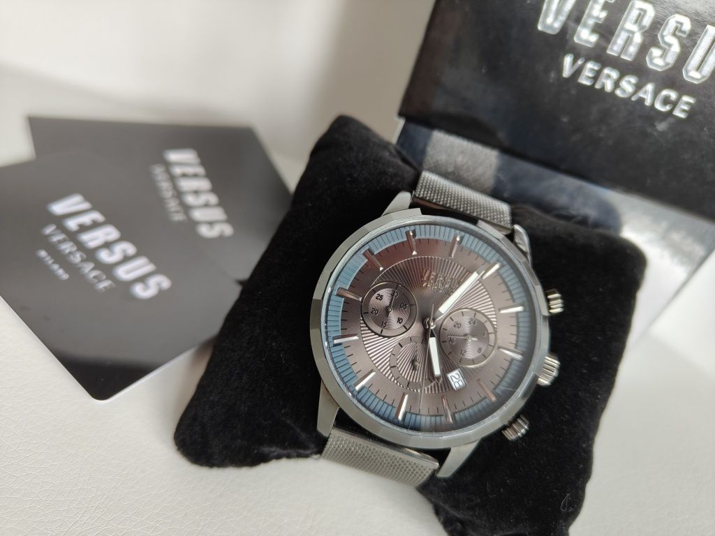 Zegarek męski Versus Versace Eugene VSPEV0519 czarny.