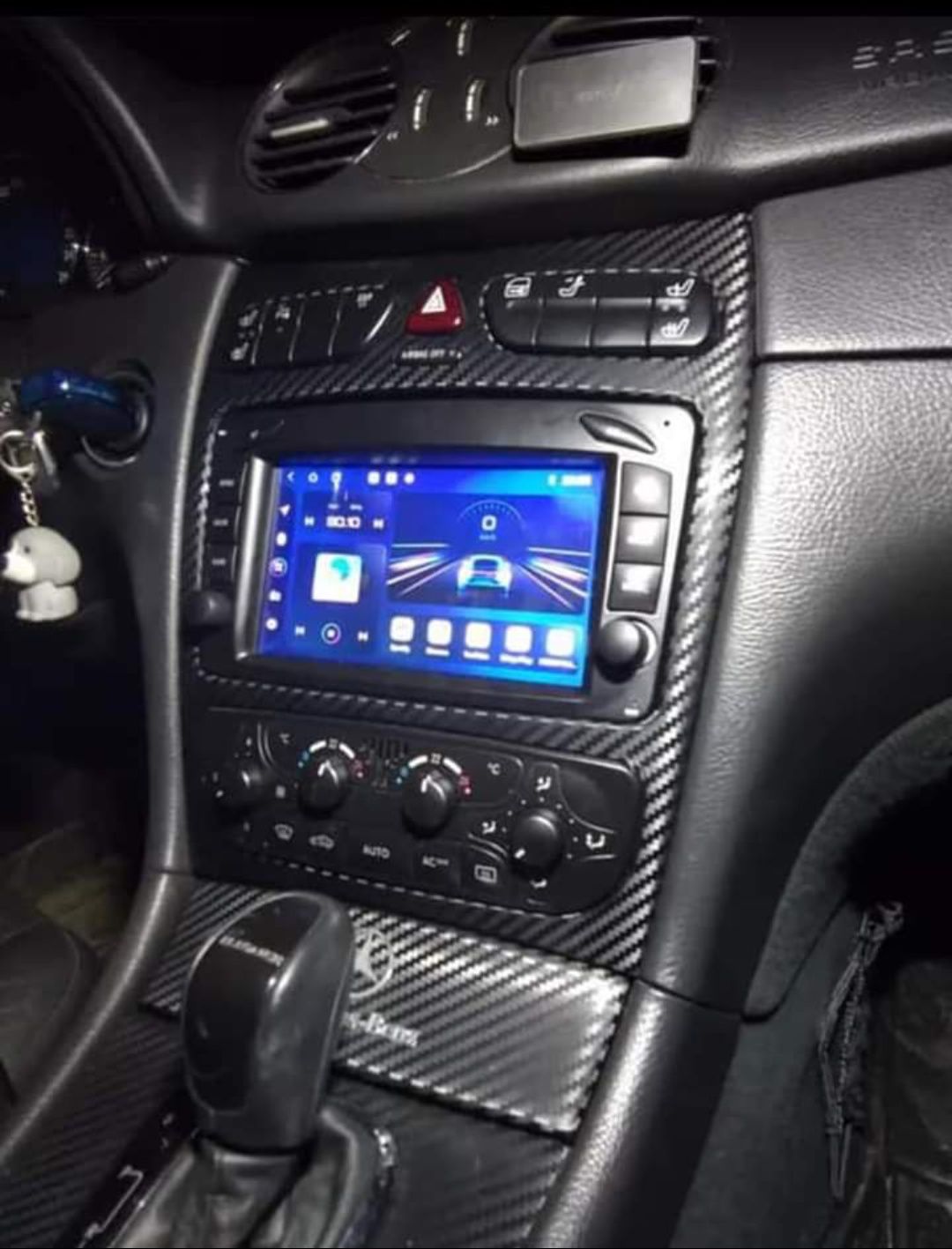 Rádio Android 12 com GPS Mercedes W203/W209 (Artigo Novo)