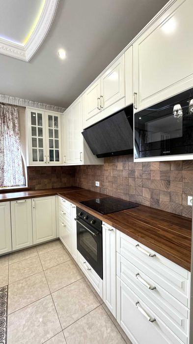 Просторий будинок з каміном! Бомбосховище. Ремонт, ландшафт.