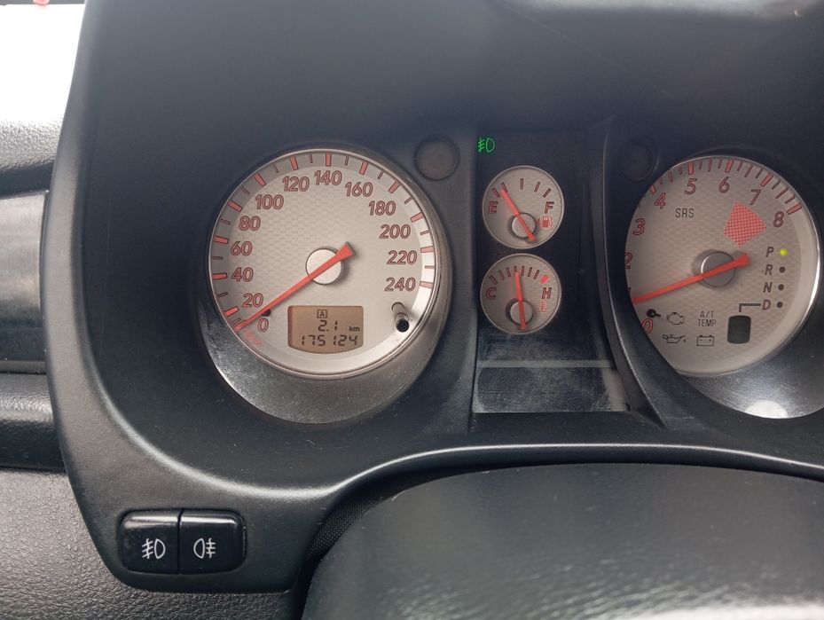 Продам хороше авто Mitsubishi Outllander 2004 року