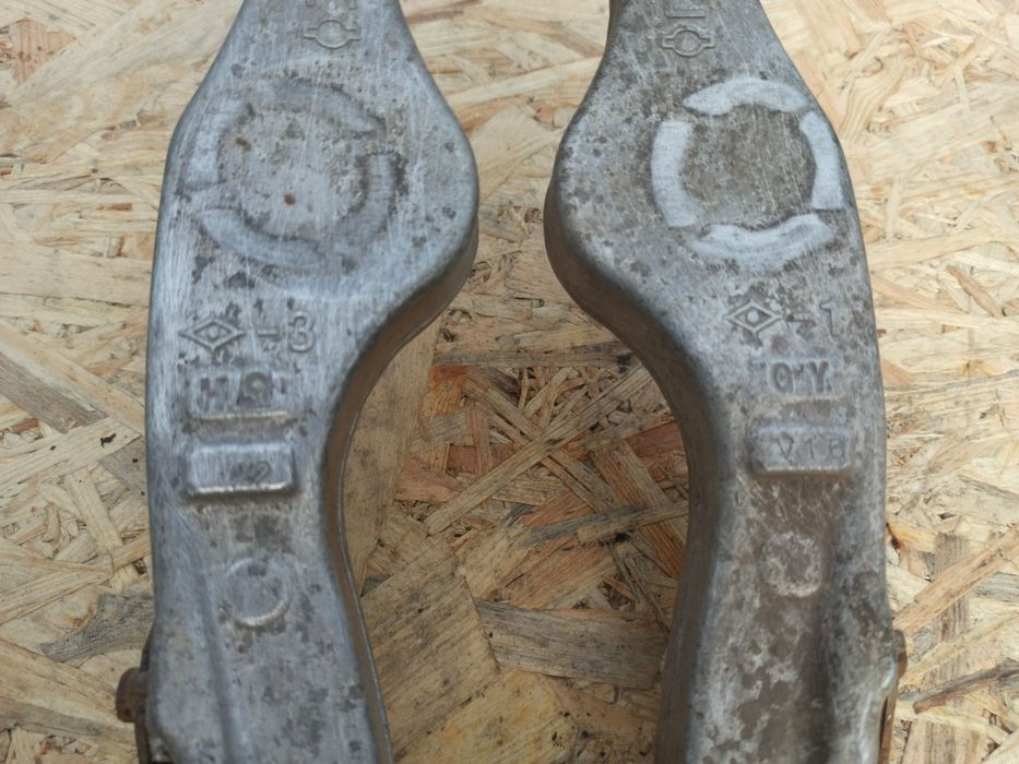 Важелі важіль ричаги задні алюмінієві Nissan Qashqai j10