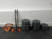 Kit de Musculação Halteres + Kettlebell 30 kg