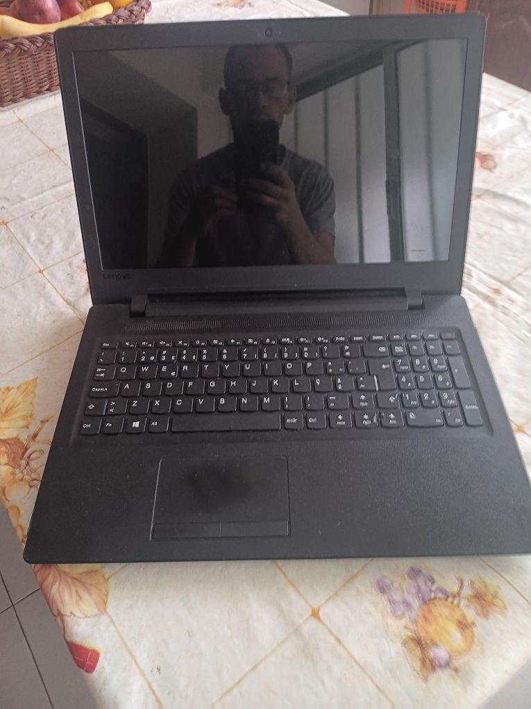 Vendo computador lenovo