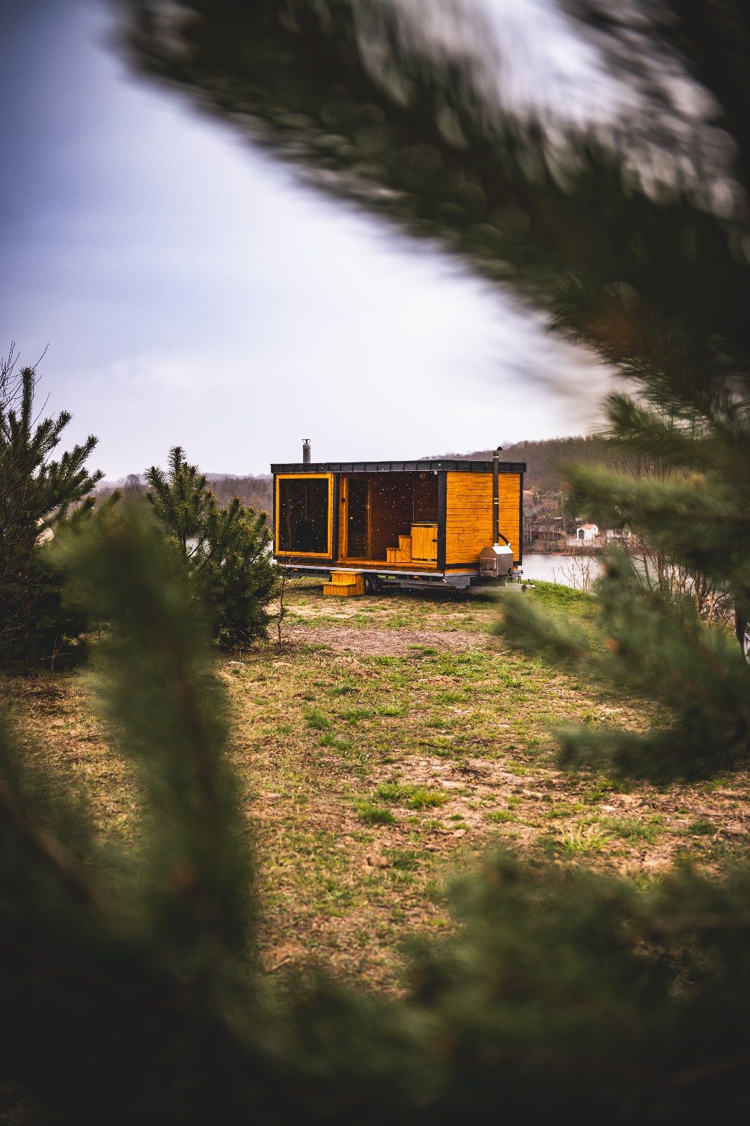 Wynajem Mobilny Domek Spa Sauna, Jacuzzi na przyczepce Gdańsk.