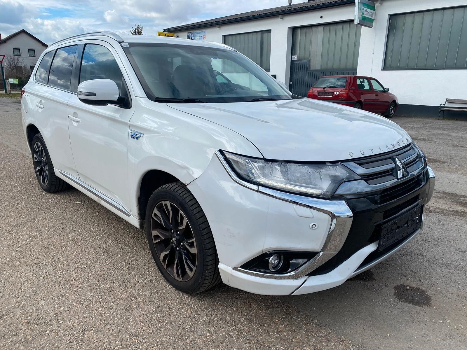 Бампер Mitsubishi Outlander 2015- разборка аутлендер запчастини