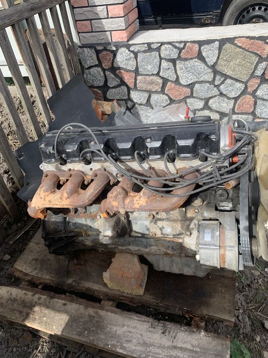 Продам двигатель Мерседес 124 ОМ 103 бензин 2.6