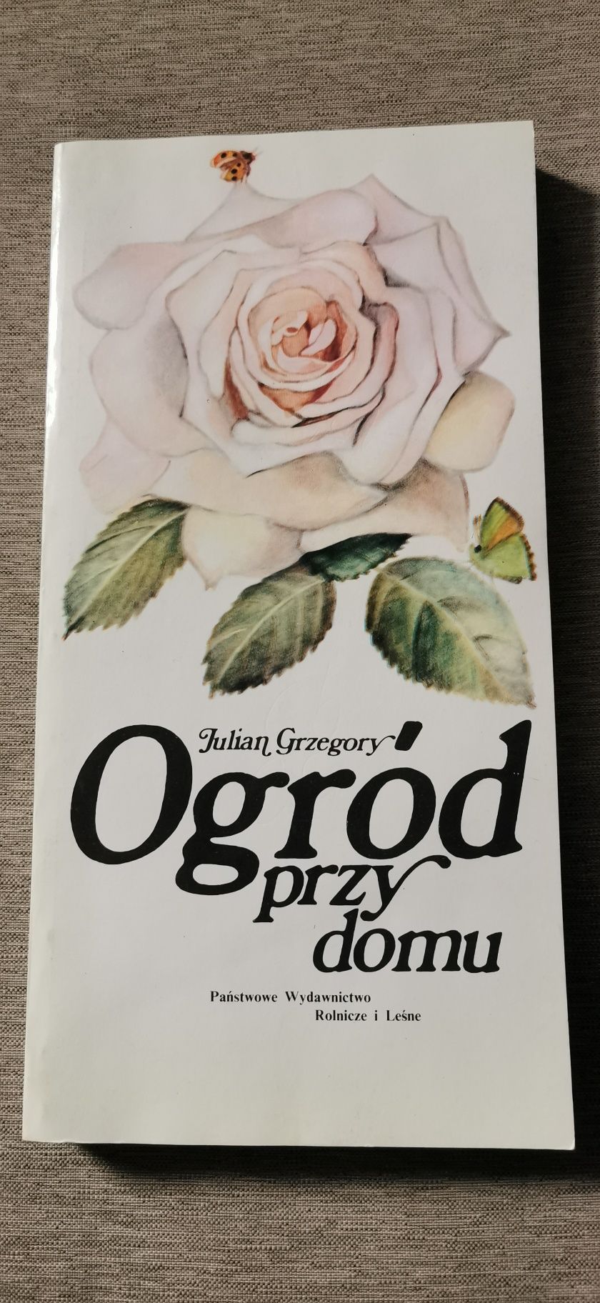 Ogród przy domu Julian Grzegory min Wykonanie zbiornika wodnego