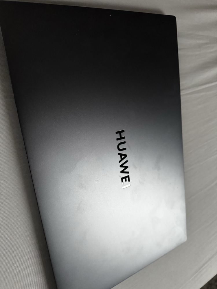 Laptop Huawei Notebook D16