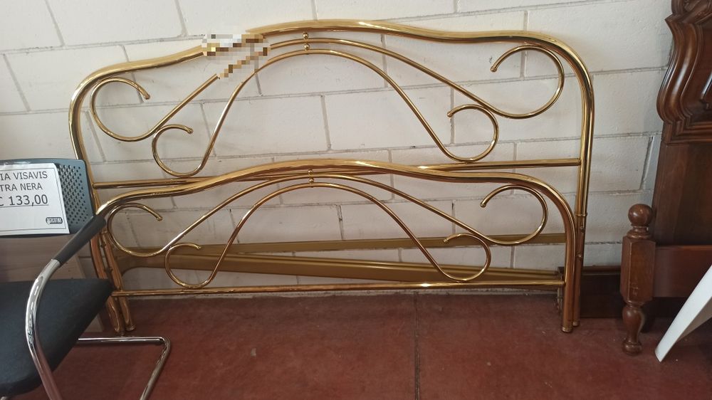 Антикварная кровать. Бронзовая кровать